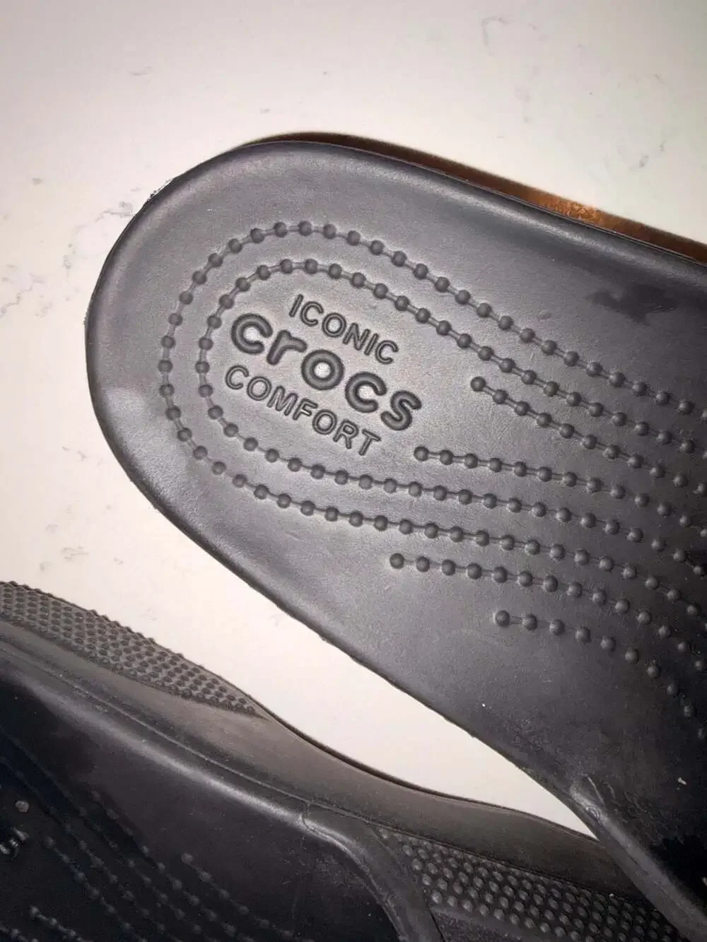 CROCS light wear